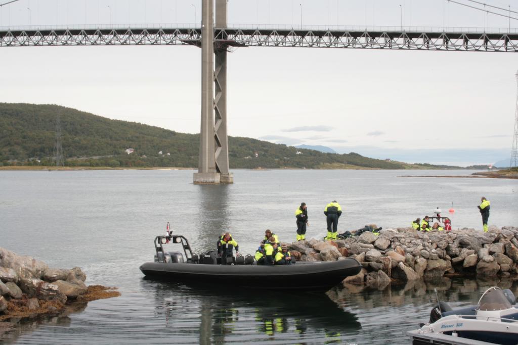 Villa Tjeldsundbrua Maritim Evenskjer Esterno foto