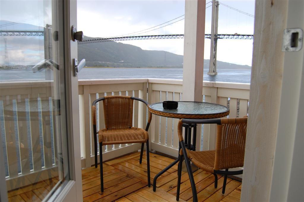 Villa Tjeldsundbrua Maritim Evenskjer Esterno foto